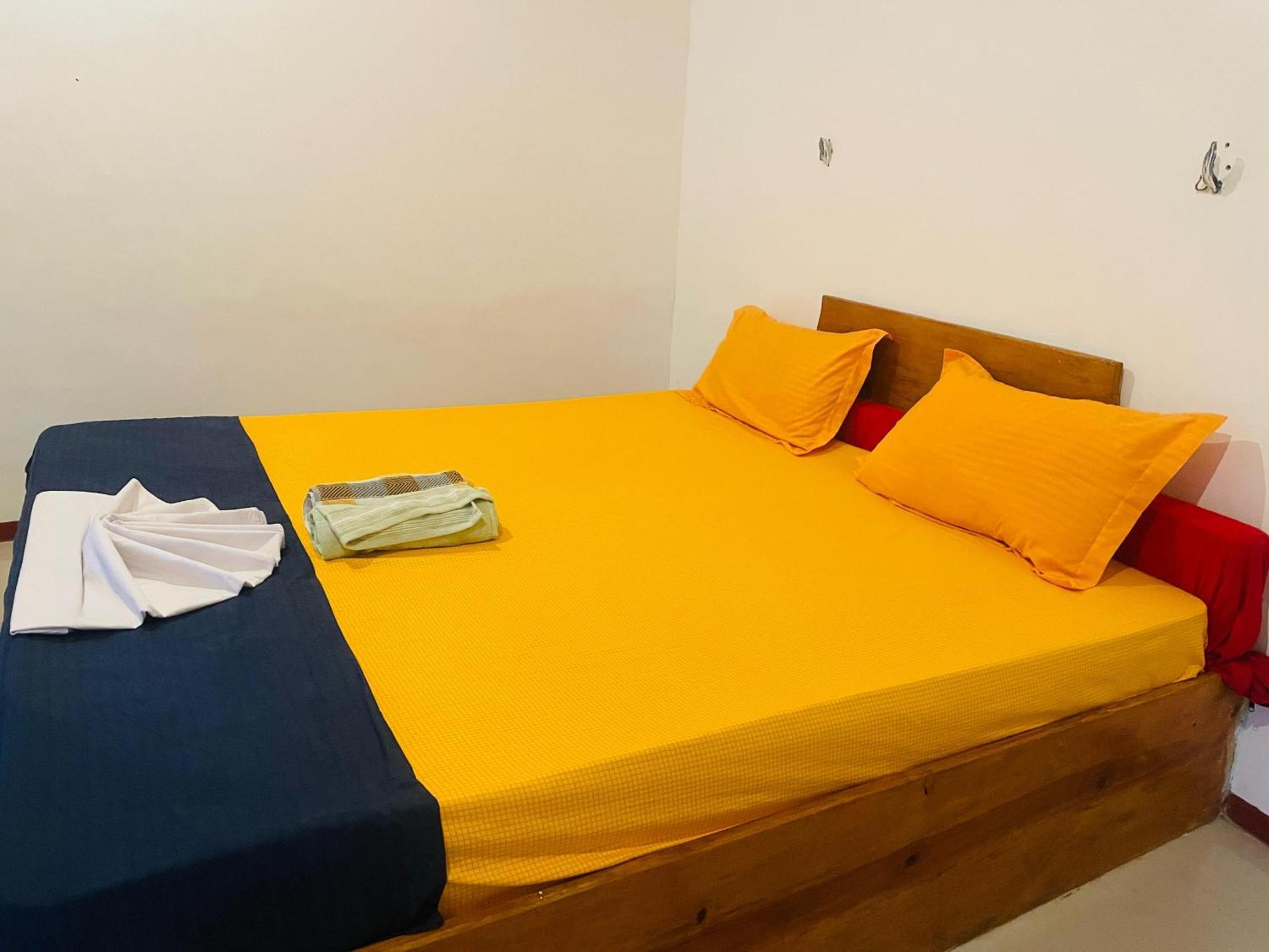 Hotel Crystal Bay à Baie d'Arugam Extérieur photo