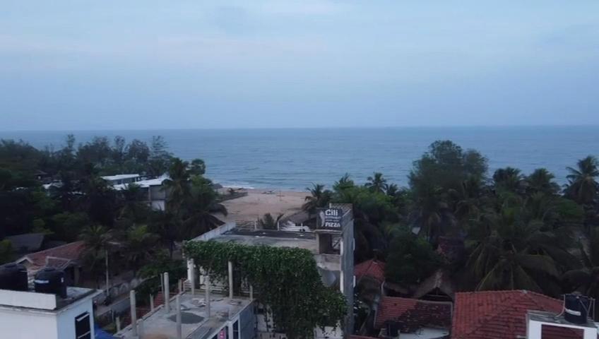 Hotel Crystal Bay à Baie d'Arugam Extérieur photo